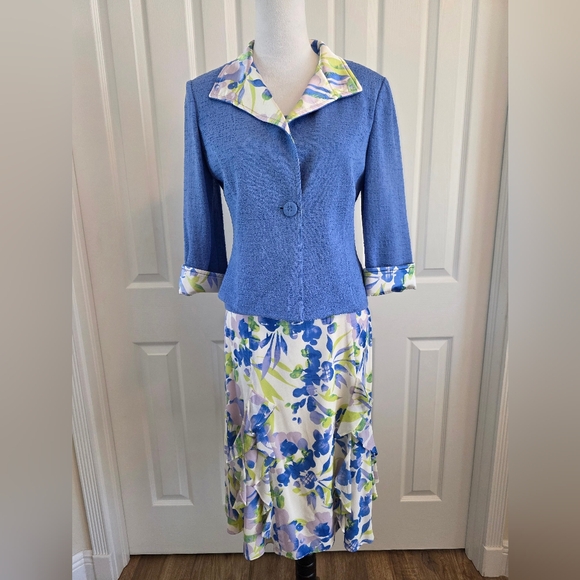 St. John Dresses & Skirts - St John Santana Knit 3PC Suit Set Periwinkle Blazer/Shell/Silk Floral Skirt-SZ 6